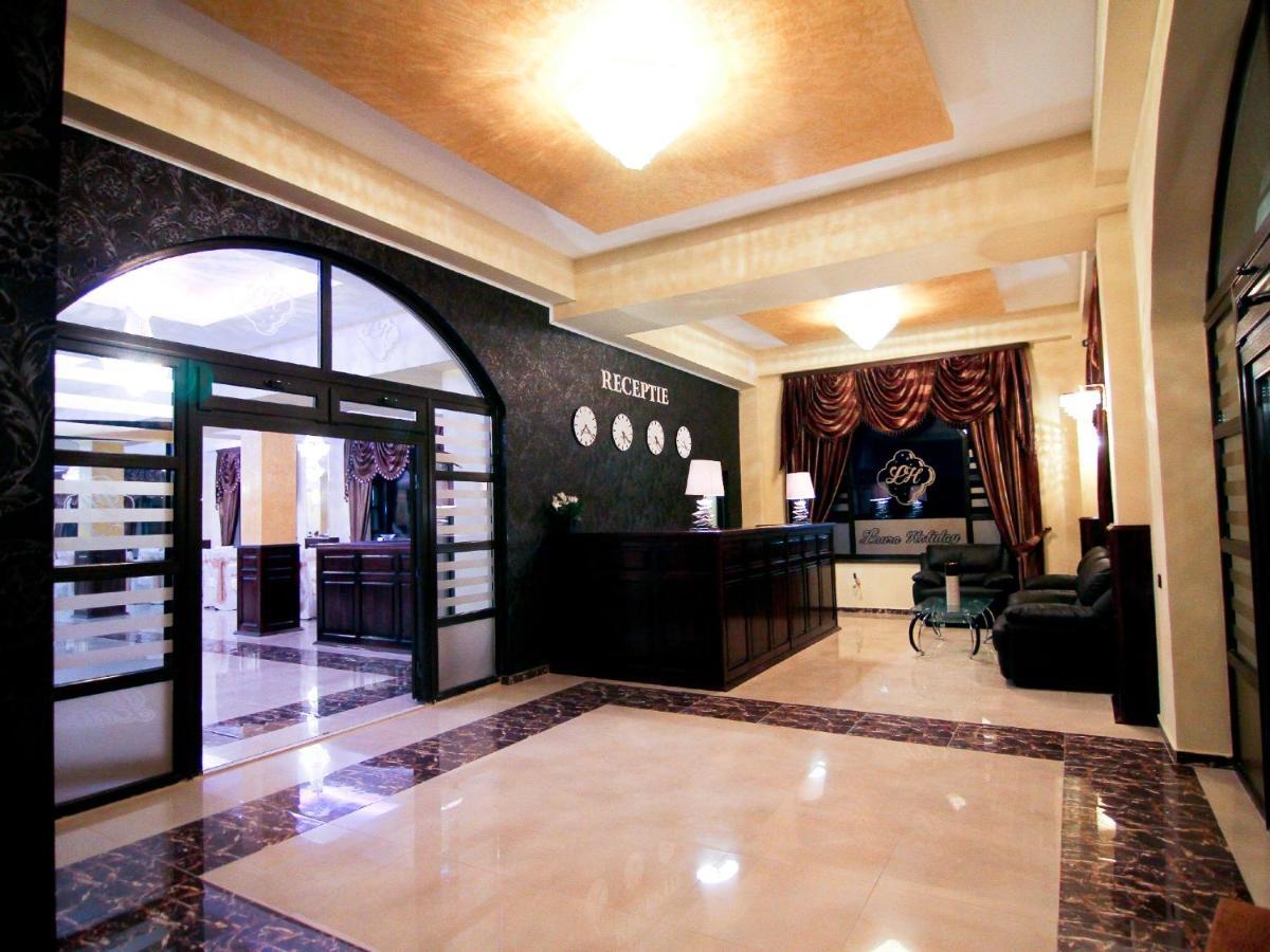 Hotel Laura Holiday Brăila Exterior foto