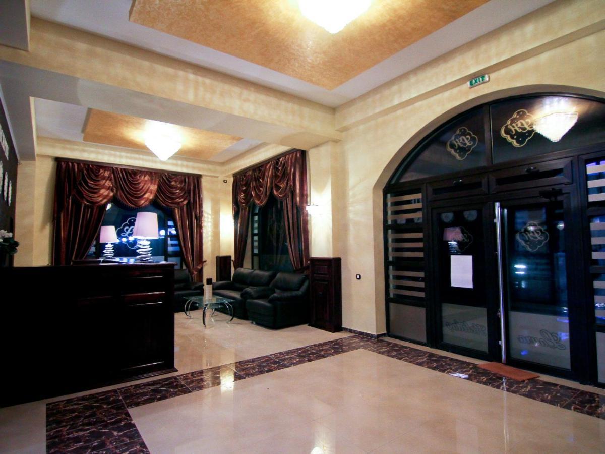 Hotel Laura Holiday Brăila Exterior foto