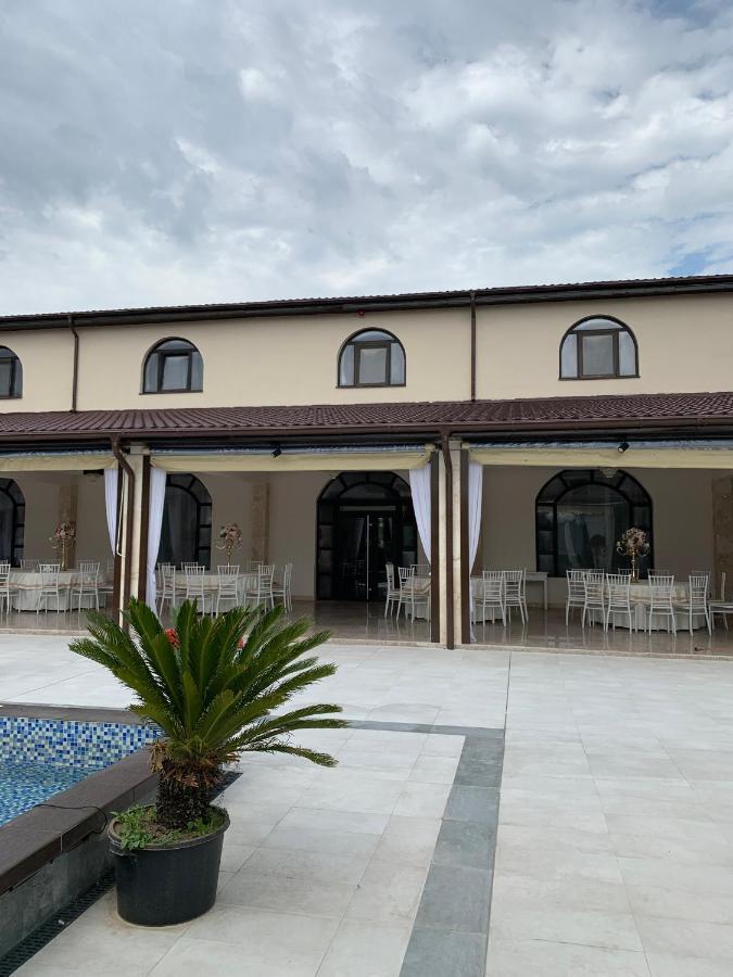 Hotel Laura Holiday Brăila Exterior foto